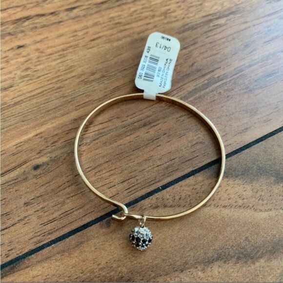 NWT Express Gold Bangle Bracelet - Picture 1 of 2